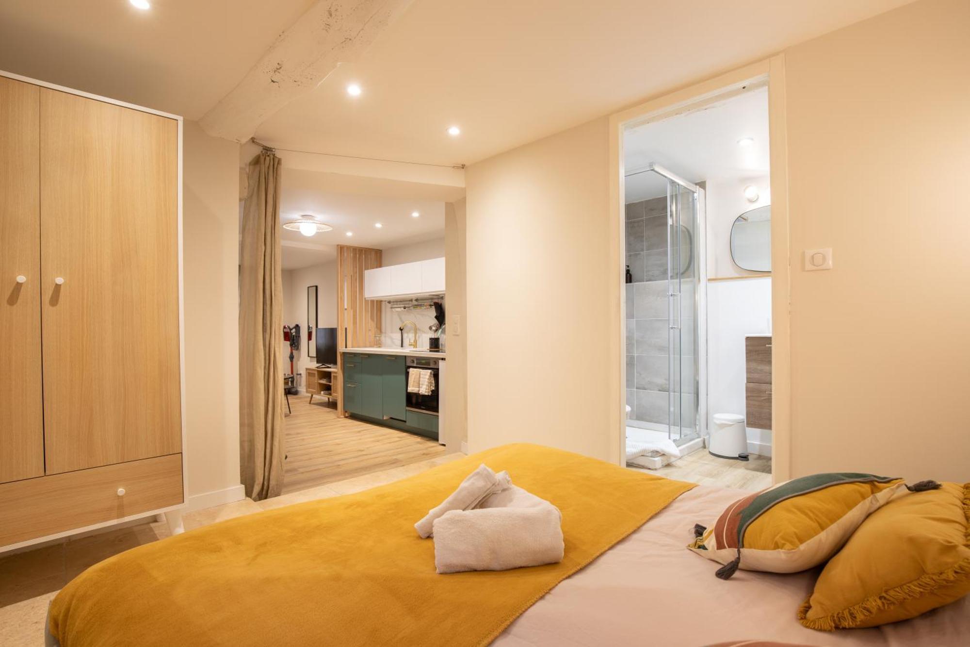 La Venise Provencale - Hypercentre - Wifi Apartamento LʼIsle-sur-la-Sorgue Exterior foto